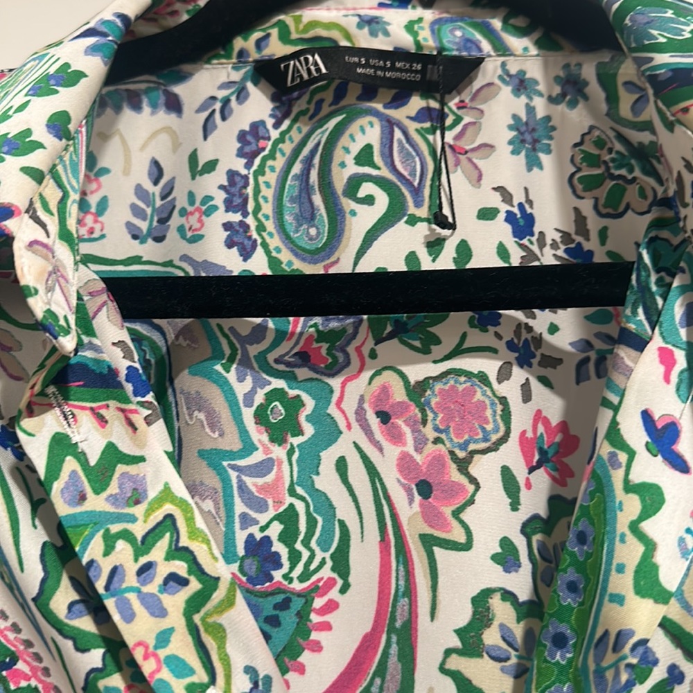 Button down blouse - Picture 3 of 3